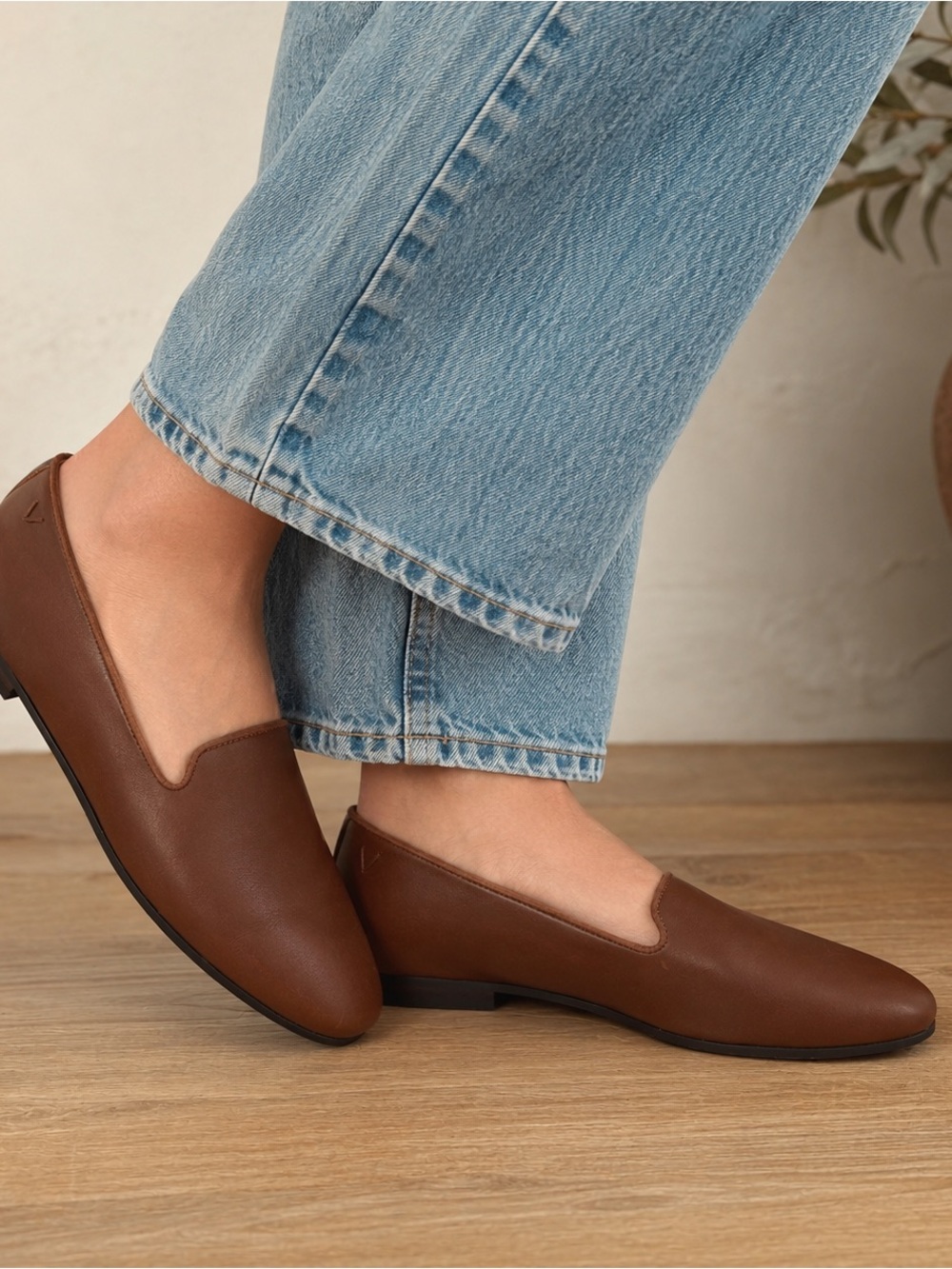 Vionic Willa 2 Slip On Tan Leather Loafers Flat 9.5 Wide $140